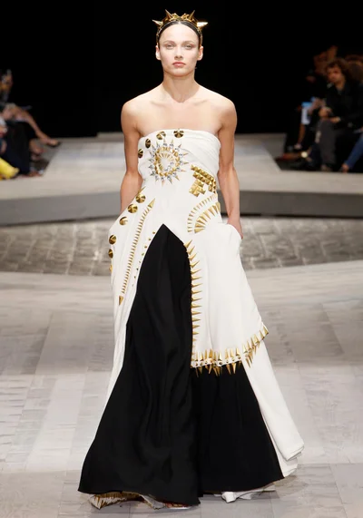 Look 19
